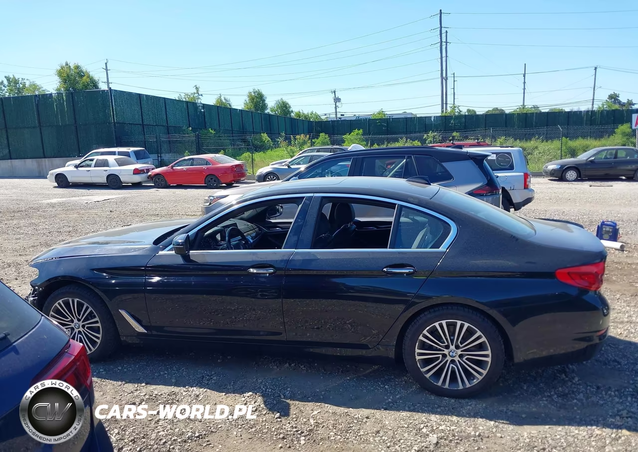 2018 BMW 530I xDrive VIN:WBAJA7C52JG909414 - 14