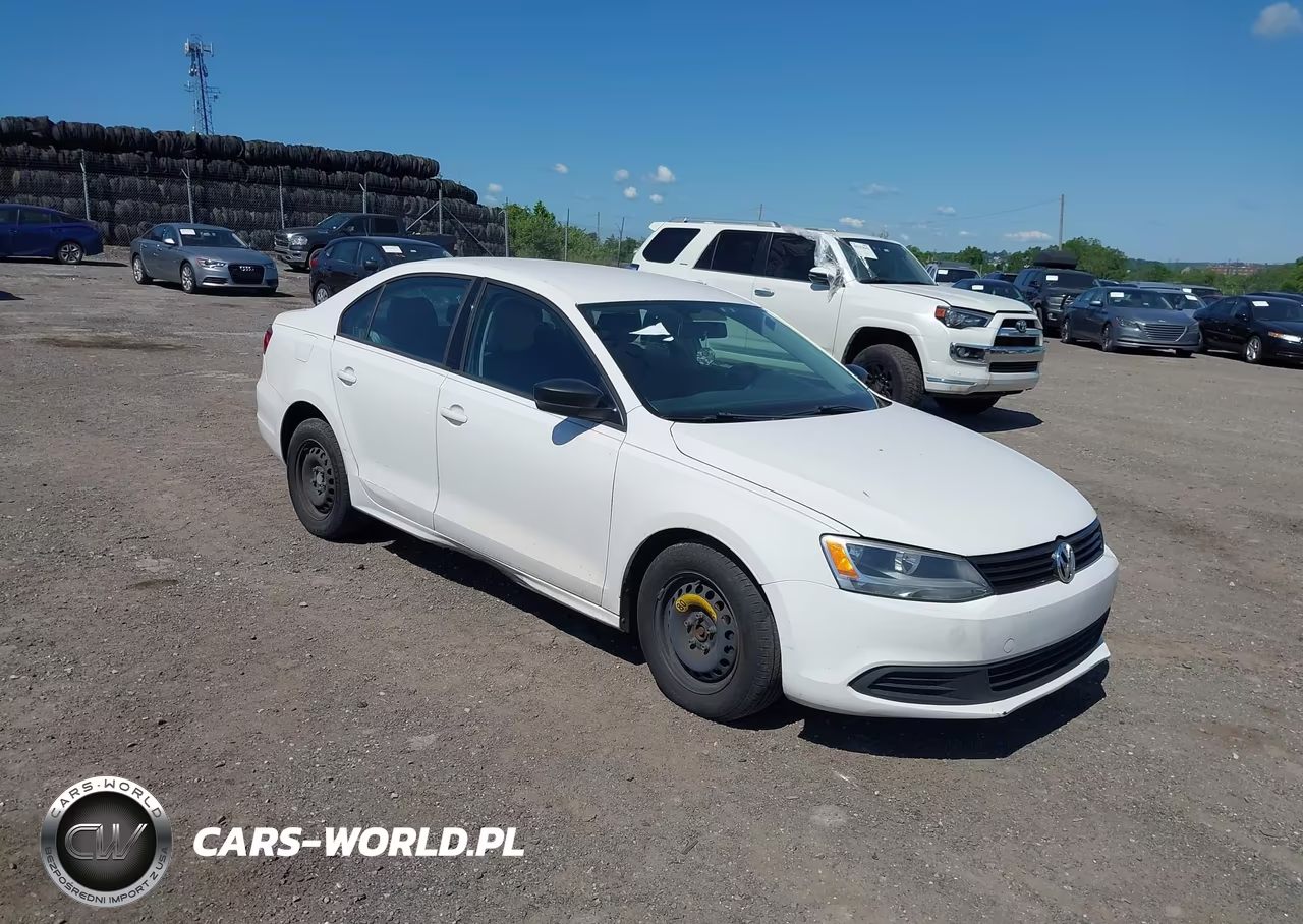 2011 Volkswagen Jetta 2.0L Base-2.0L S