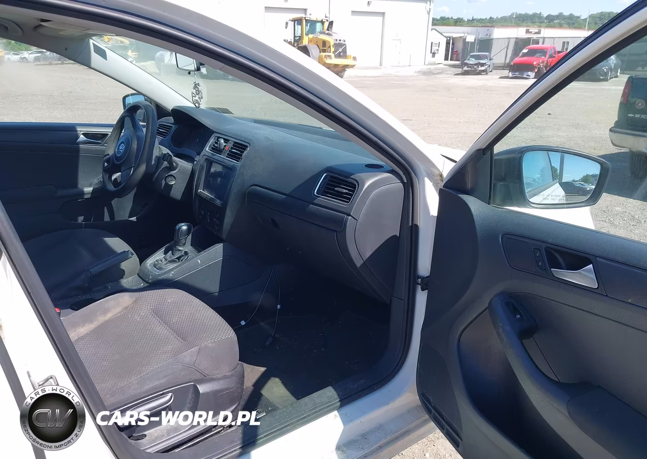 2011 Volkswagen Jetta 2.0L Base-2.0L S VIN:3VW2K7AJ1BM390669 - 5