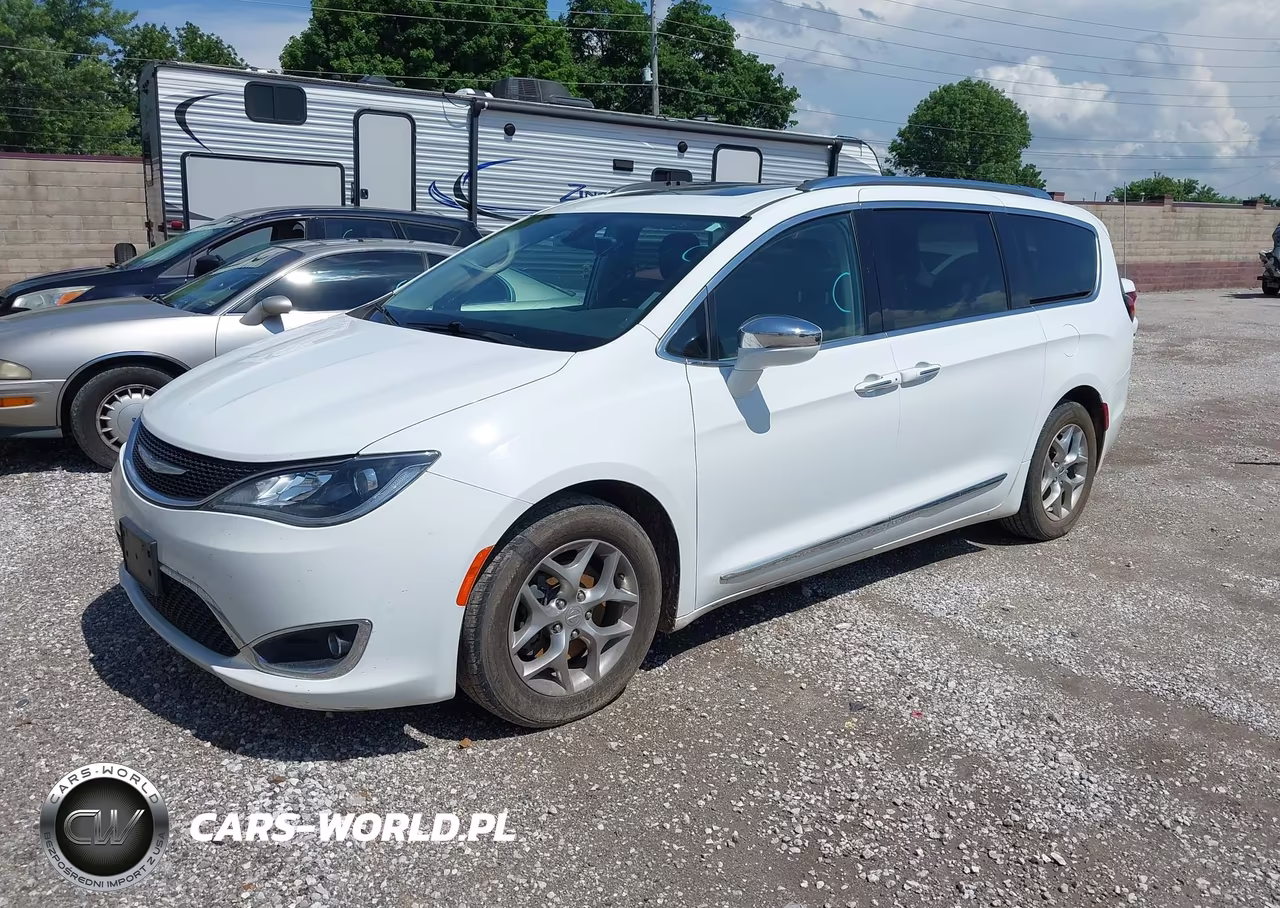 2018 Chrysler Pacifica Limited VIN:2C4RC1GG5JR251532 - 2
