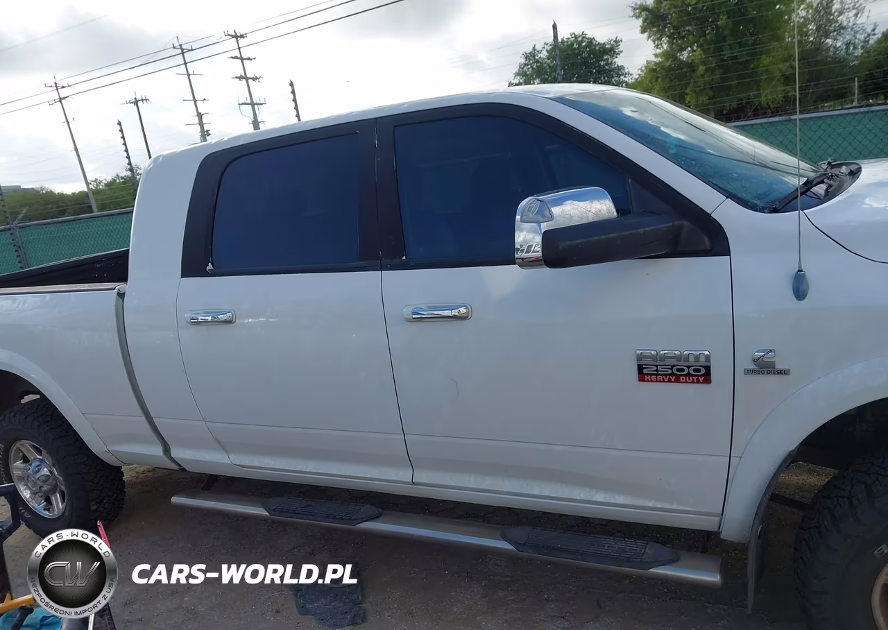 2012 Ram 2500 Laramie VIN:3C6UD5NL2CG316108 - 13