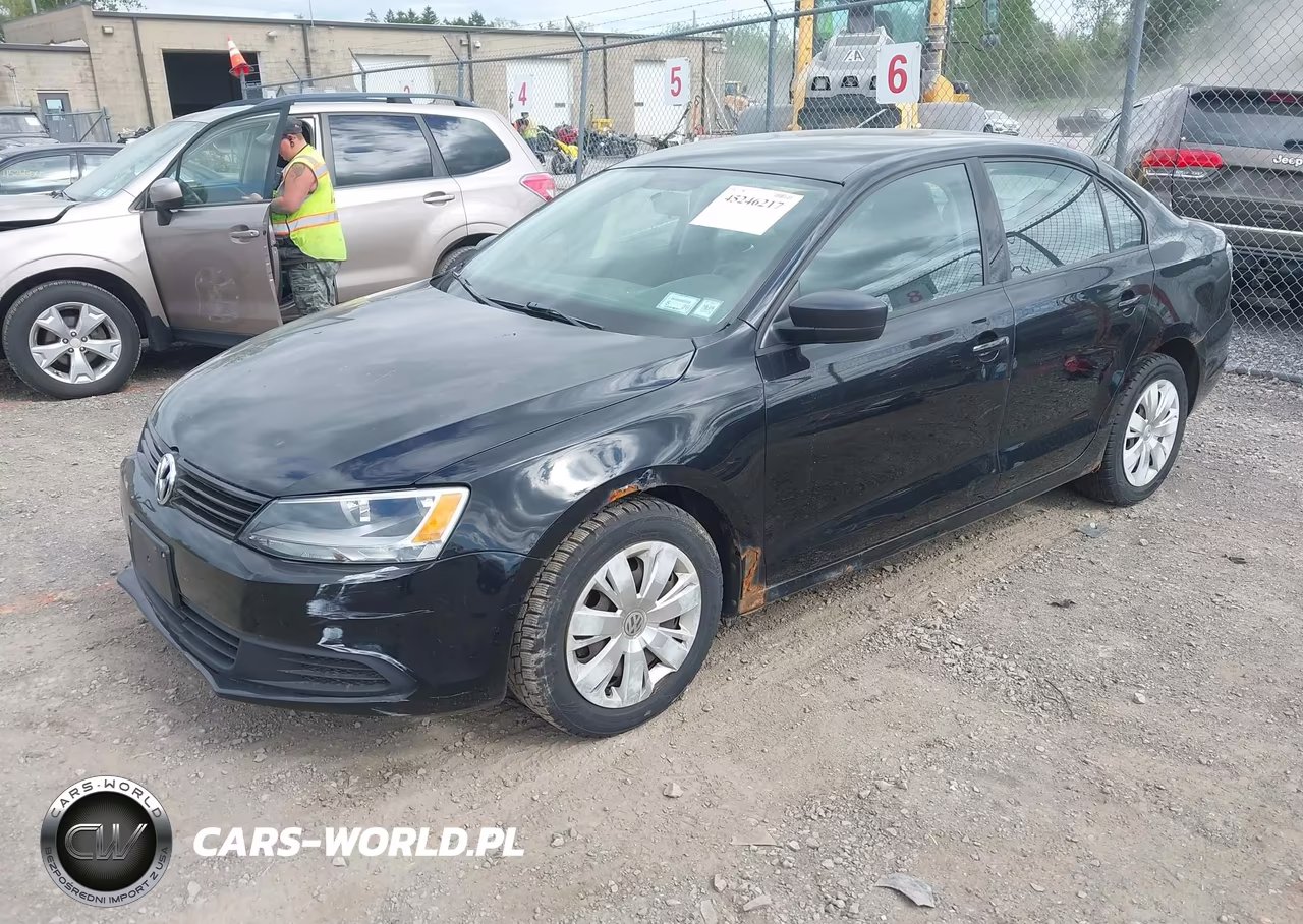 2011 Volkswagen Jetta 2.0L S VIN:3VW2K7AJ4BM371856 - 2