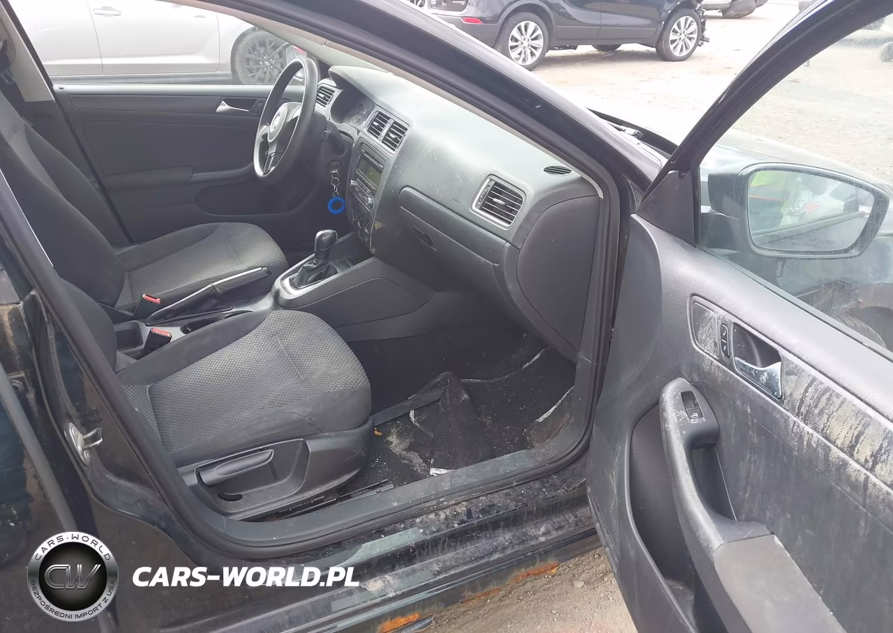 2011 Volkswagen Jetta 2.0L S VIN:3VW2K7AJ4BM371856 - 5