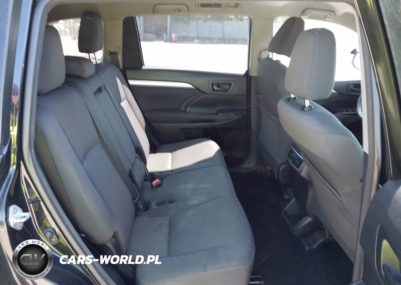 2018 Toyota Highlander Le VIN:5TDBZRFH3JS496524 - 8