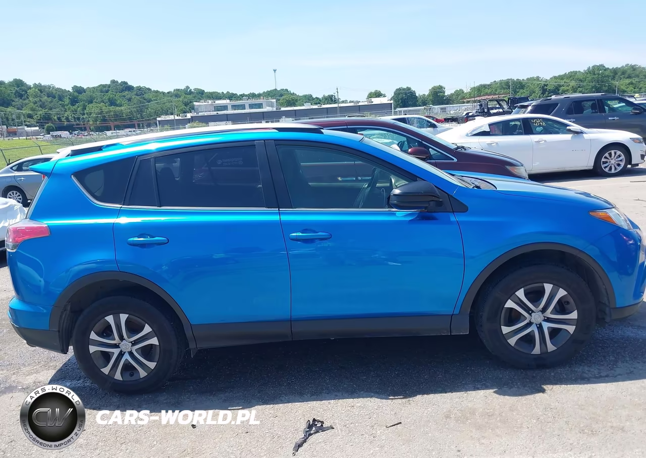 2018 Toyota Rav4 Le VIN:JTMBFREV7JJ187393 - 14