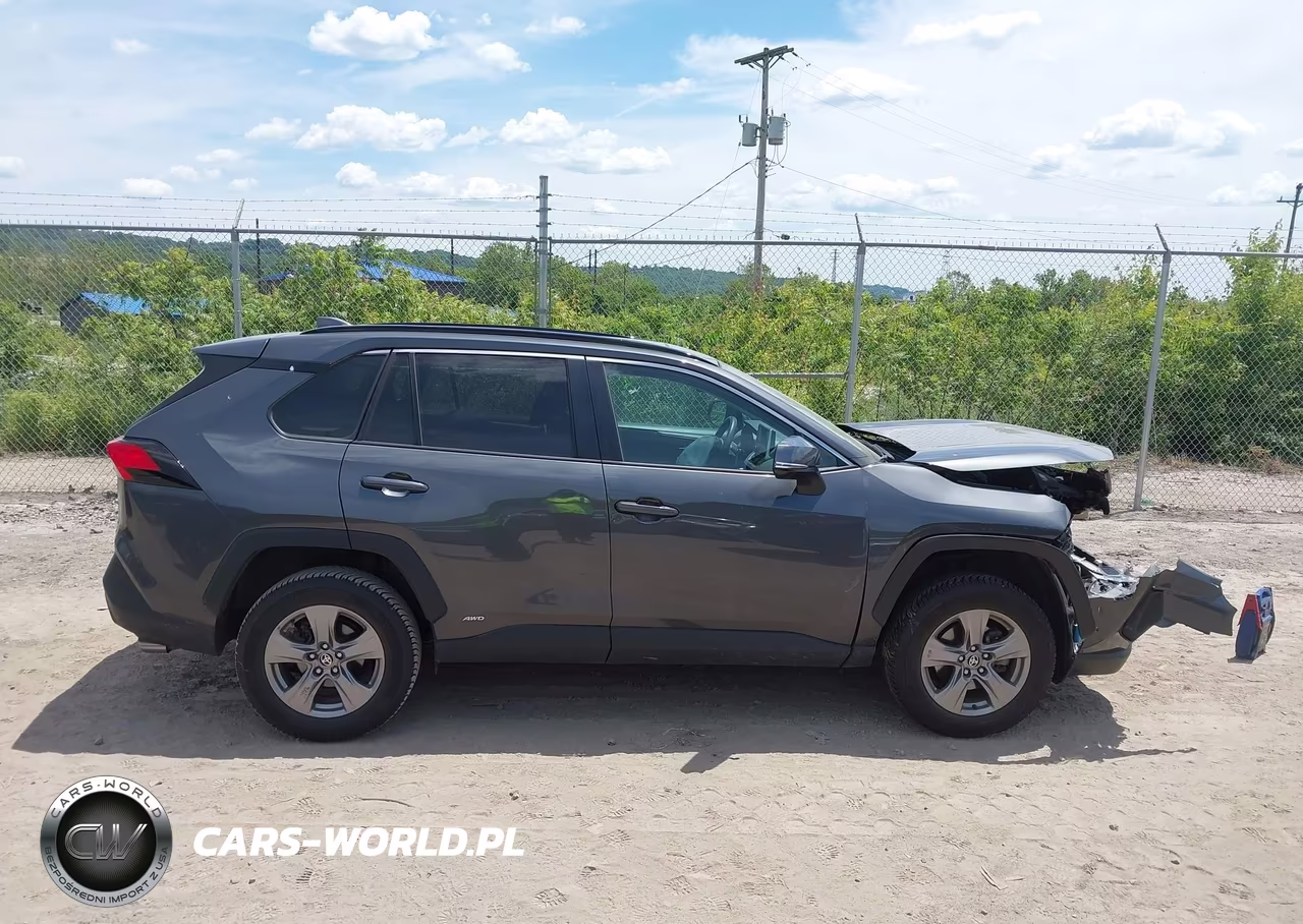 2024 Toyota Rav4 Hybrid Xle VIN:2T3RWRFV3RW200165 - 13