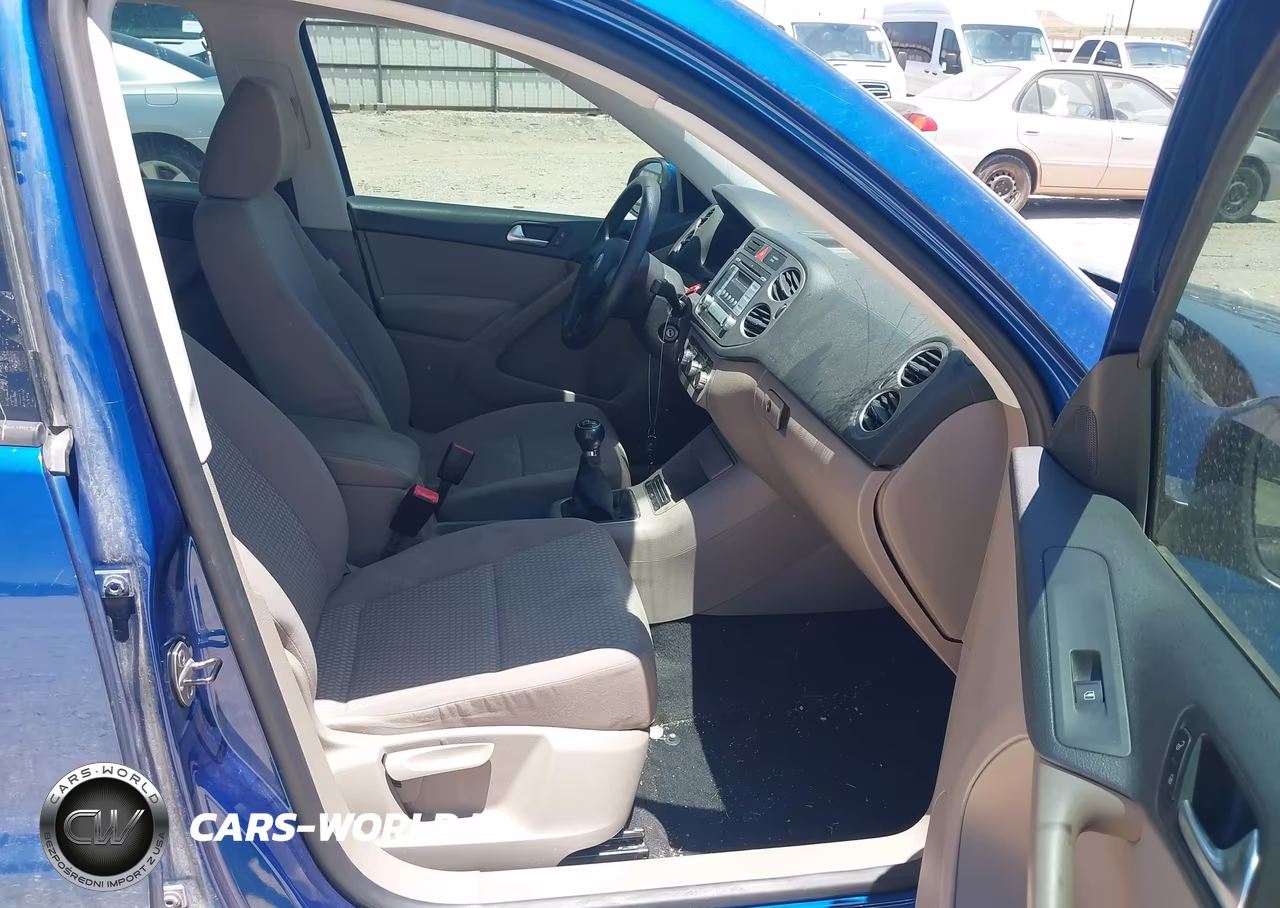 2010 Volkswagen Tiguan S VIN:WVGCV7AX0AW003767 - 5
