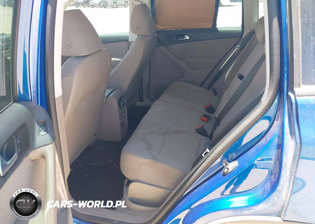 2010 Volkswagen Tiguan S VIN:WVGCV7AX0AW003767 - 8