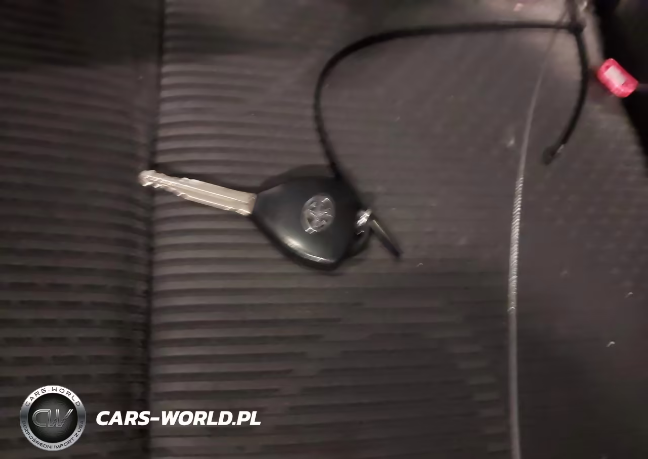 2011 Scion Tc VIN:JTKJF5C72B3015621 - 11