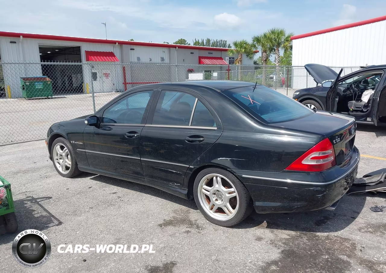 2002 Mercedes-Benz C 32 Amg VIN:WDBRF65J22F233631 - 3