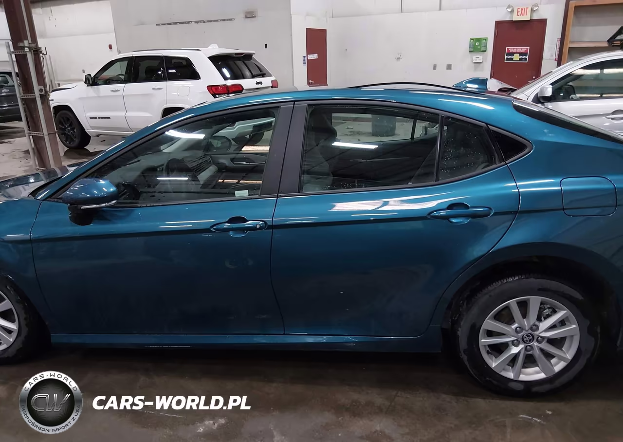 2025 Toyota Camry Le VIN:4T1DBADK0SU016543 - 15