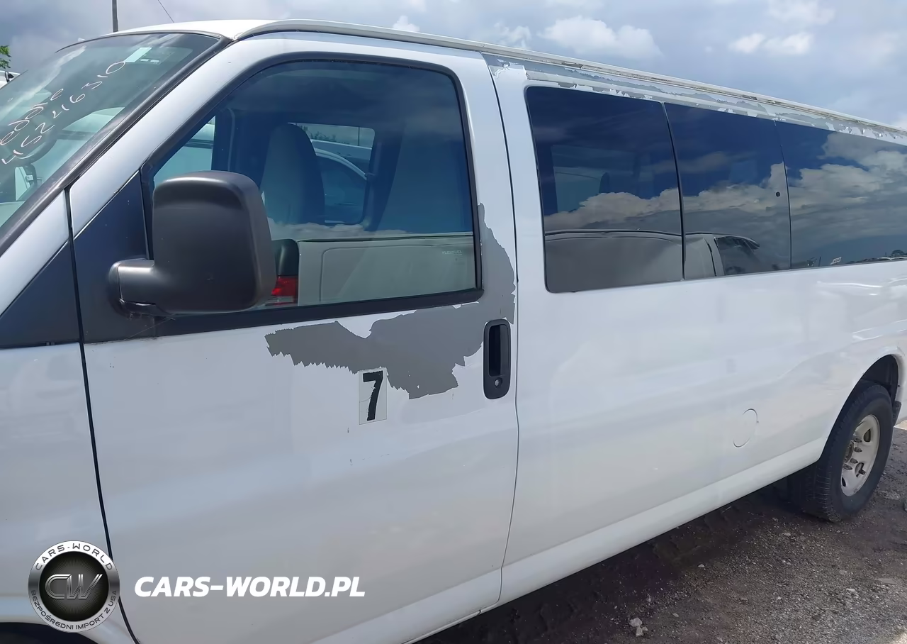 2012 Chevrolet Express 3500 Lt VIN:1GAZG1FG7C1154225 - 14