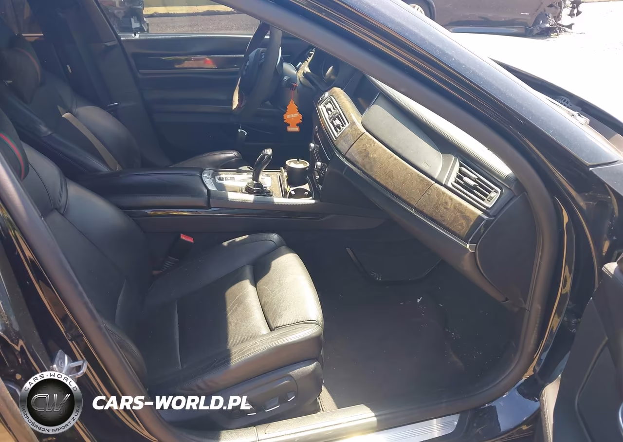 2014 BMW Alpina B7 VIN:WBAYE8C54ED135473 - 5
