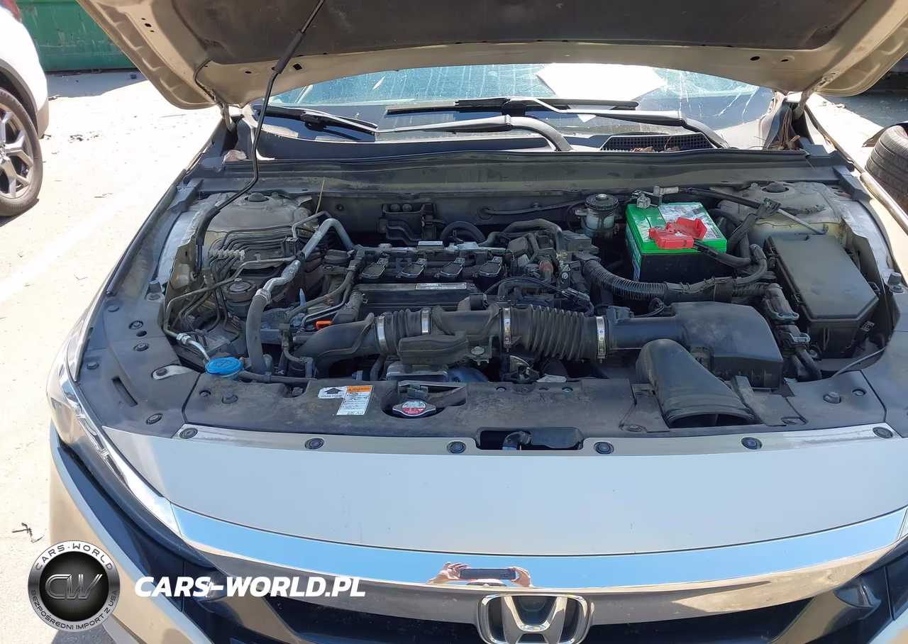 2018 Honda Accord Touring VIN:1HGCV1F95JA077972 - 10