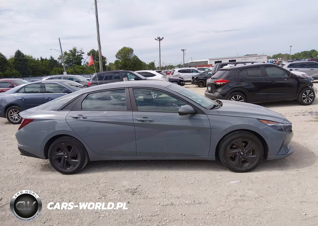 2022 Hyundai Elantra Sel VIN:KMHLM4AGXNU243797 - 12