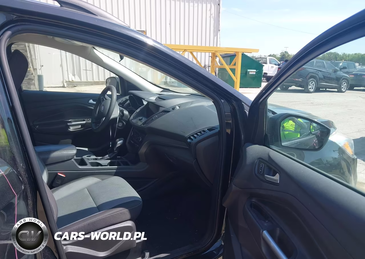 2018 Ford Escape Se VIN:1FMCU9GD1JUA83586 - 5