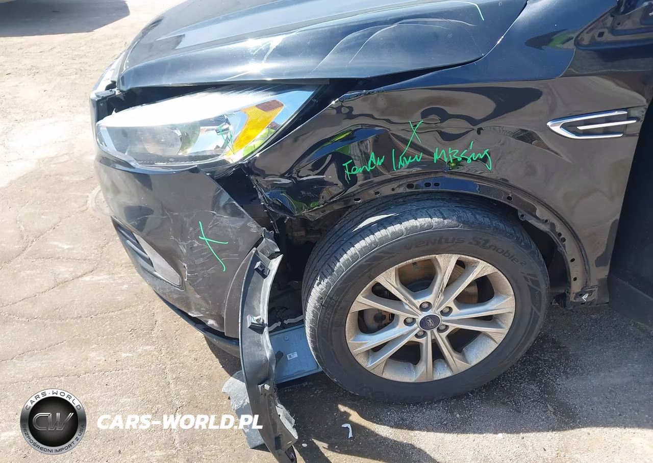 2018 Ford Escape Se VIN:1FMCU9GD1JUA83586 - 6