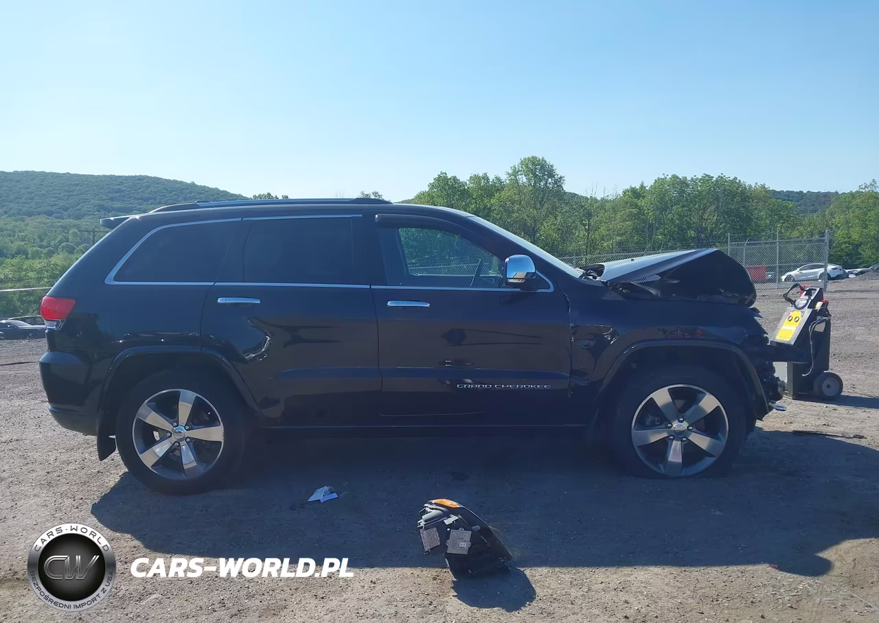 2015 Jeep Grand Cherokee Overland VIN:1C4RJFCG3FC613768 - 14