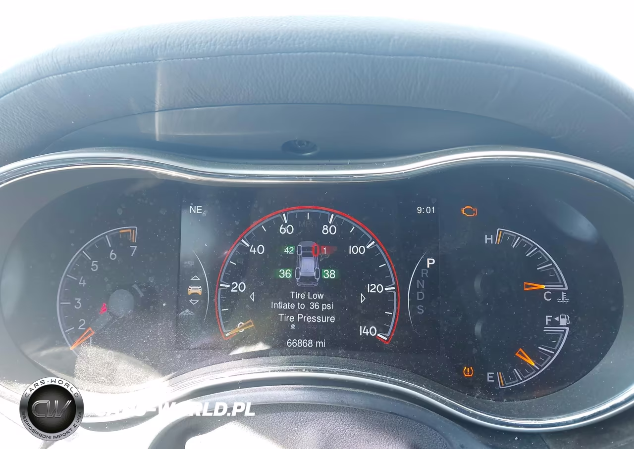 2015 Jeep Grand Cherokee Overland VIN:1C4RJFCG3FC613768 - 7