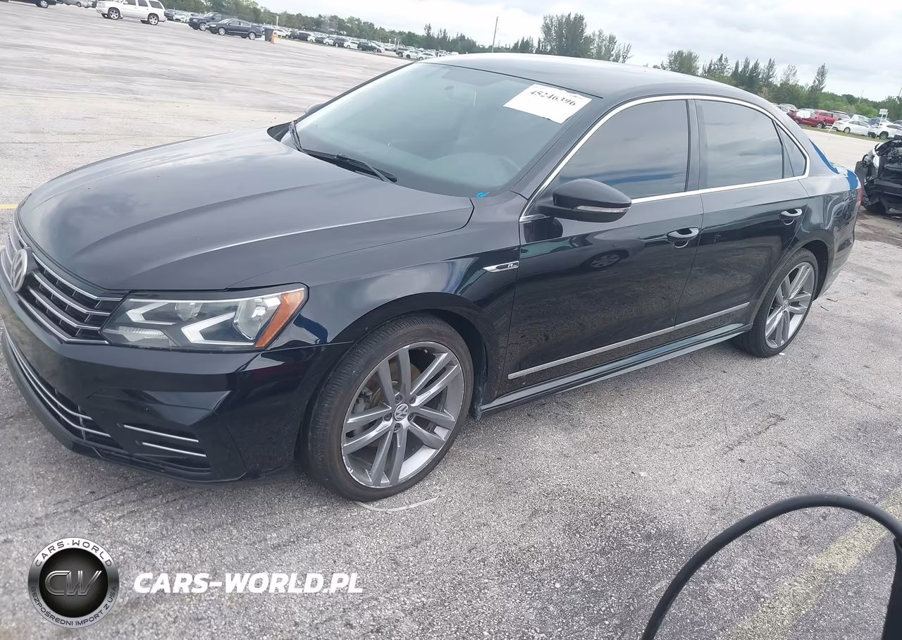 2017 Volkswagen Passat 1.8T R-Line VIN:1VWDT7A37HC051898 - 2