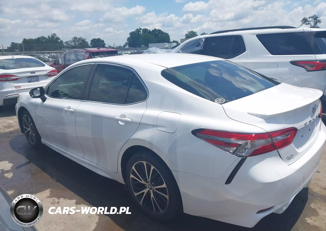 2018 Toyota Camry Se VIN:4T1B11HK7JU504102 - 14