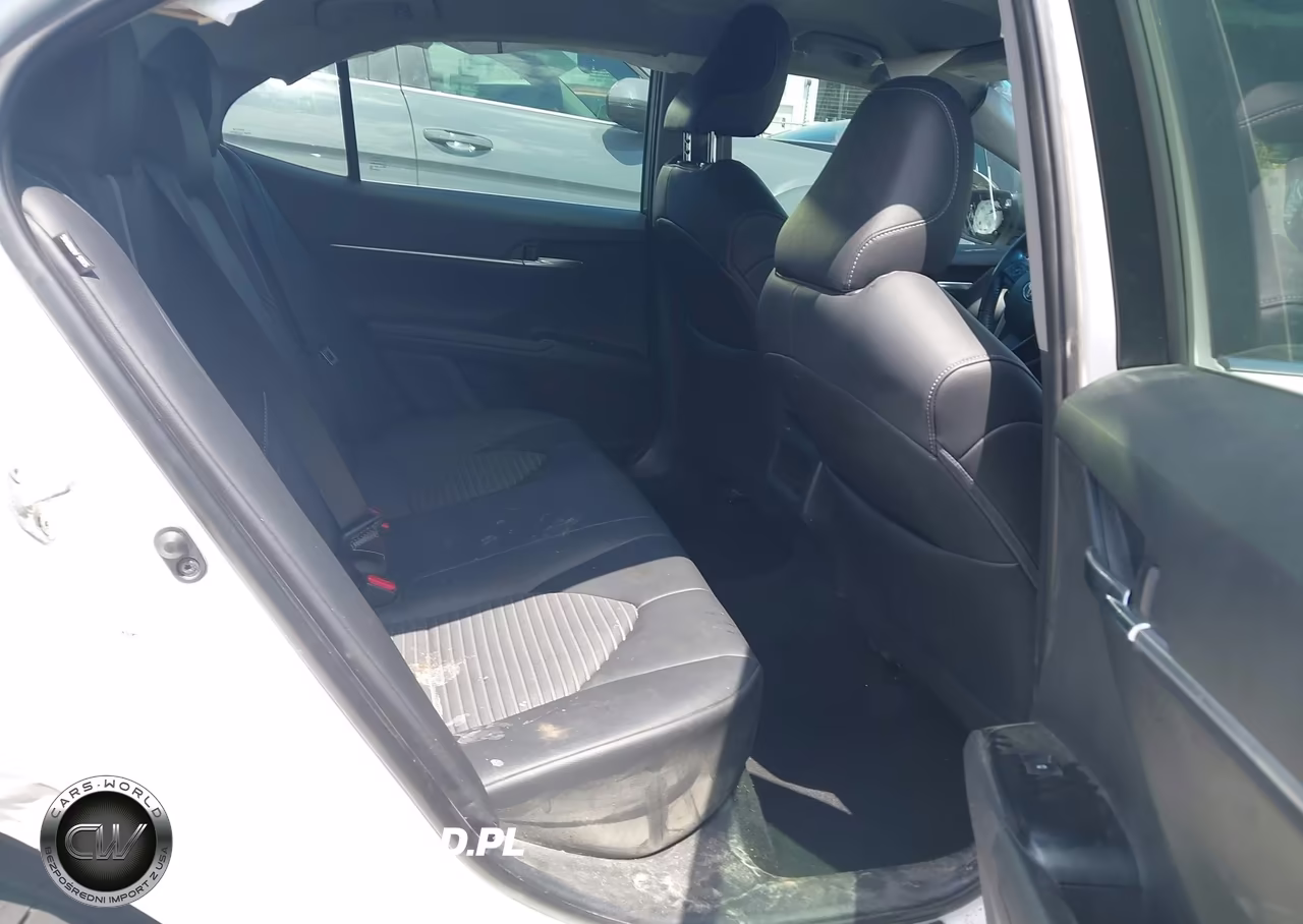 2018 Toyota Camry Se VIN:4T1B11HK7JU504102 - 8