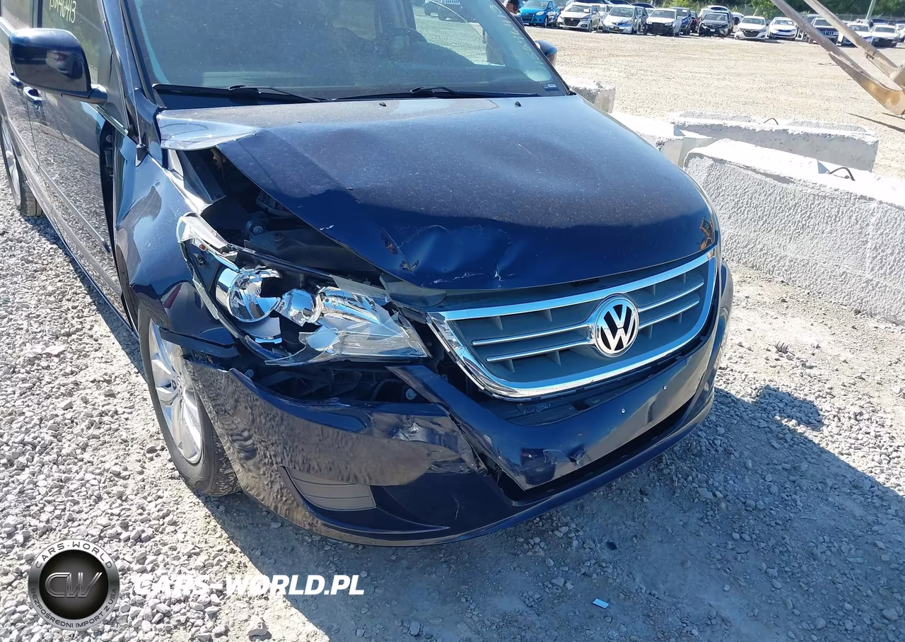 2012 Volkswagen Routan Se VIN:2C4RVABG8CR240383 - 12