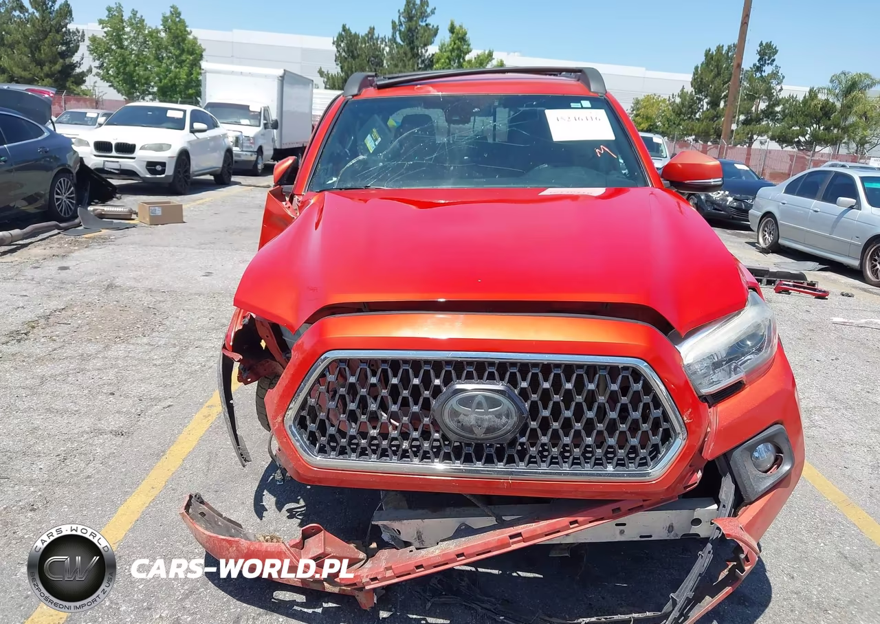 2018 Toyota Tacoma Trd Off Road VIN:5TFCZ5AN3JX149084 - 13