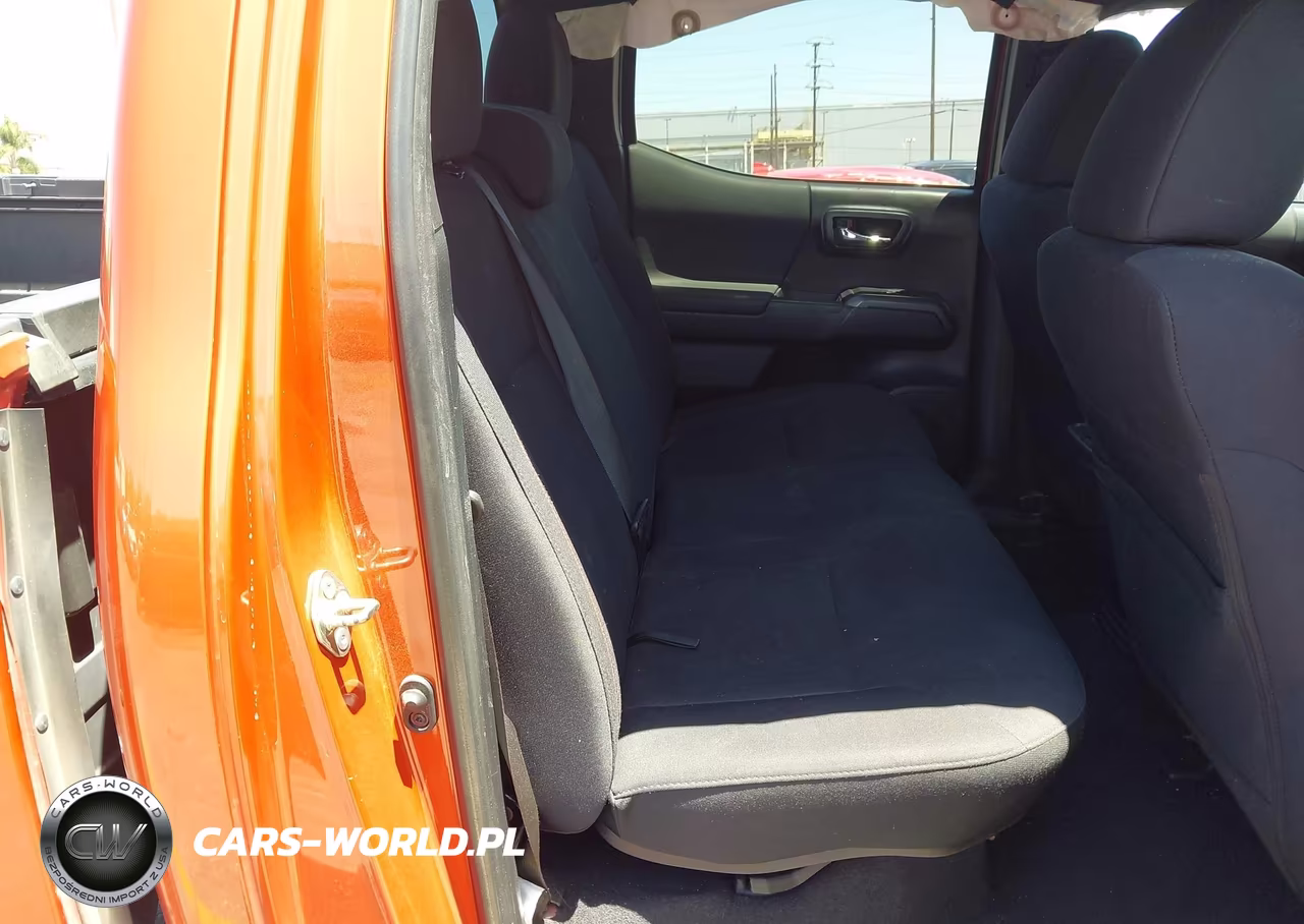2018 Toyota Tacoma Trd Off Road VIN:5TFCZ5AN3JX149084 - 8