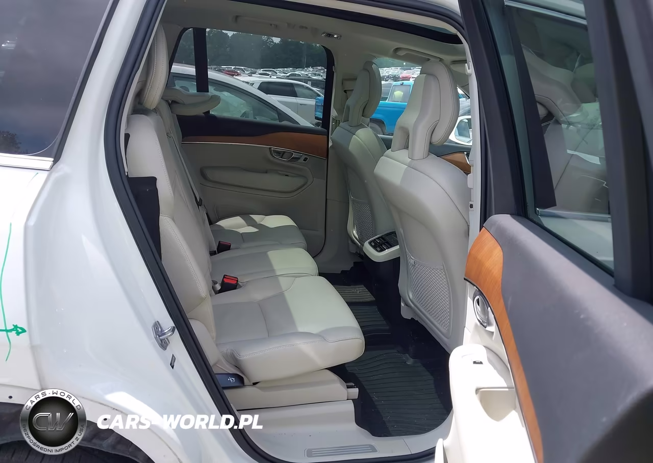 2021 Volvo Xc90 T6 Momentum 7 Passenger VIN:YV4A22PK7M1717896 - 8