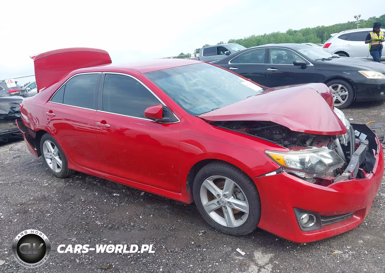 2014 Toyota Camry Se – zdjęcie 1 z 16