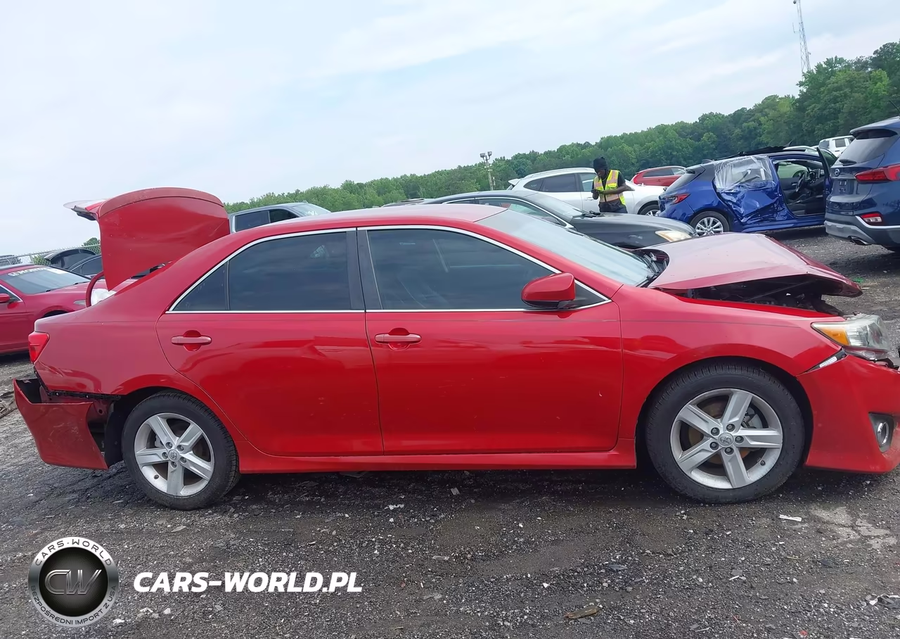 2014 Toyota Camry Se VIN:4T1BF1FK4EU841062 - 13