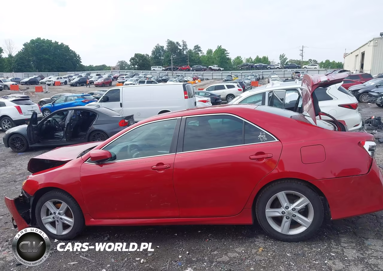 2014 Toyota Camry Se VIN:4T1BF1FK4EU841062 - 14