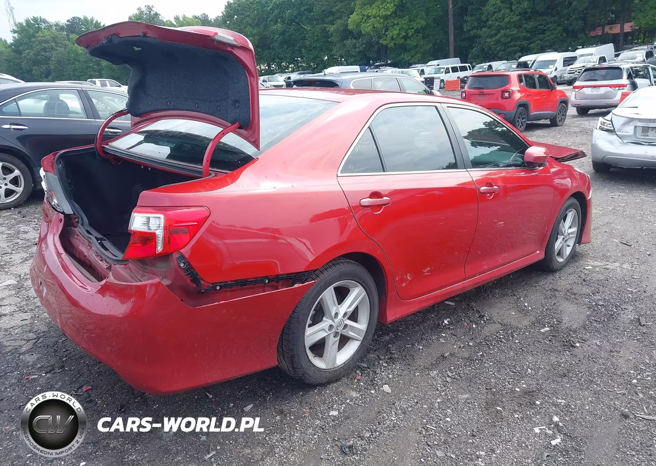 2014 Toyota Camry Se VIN:4T1BF1FK4EU841062 - 4