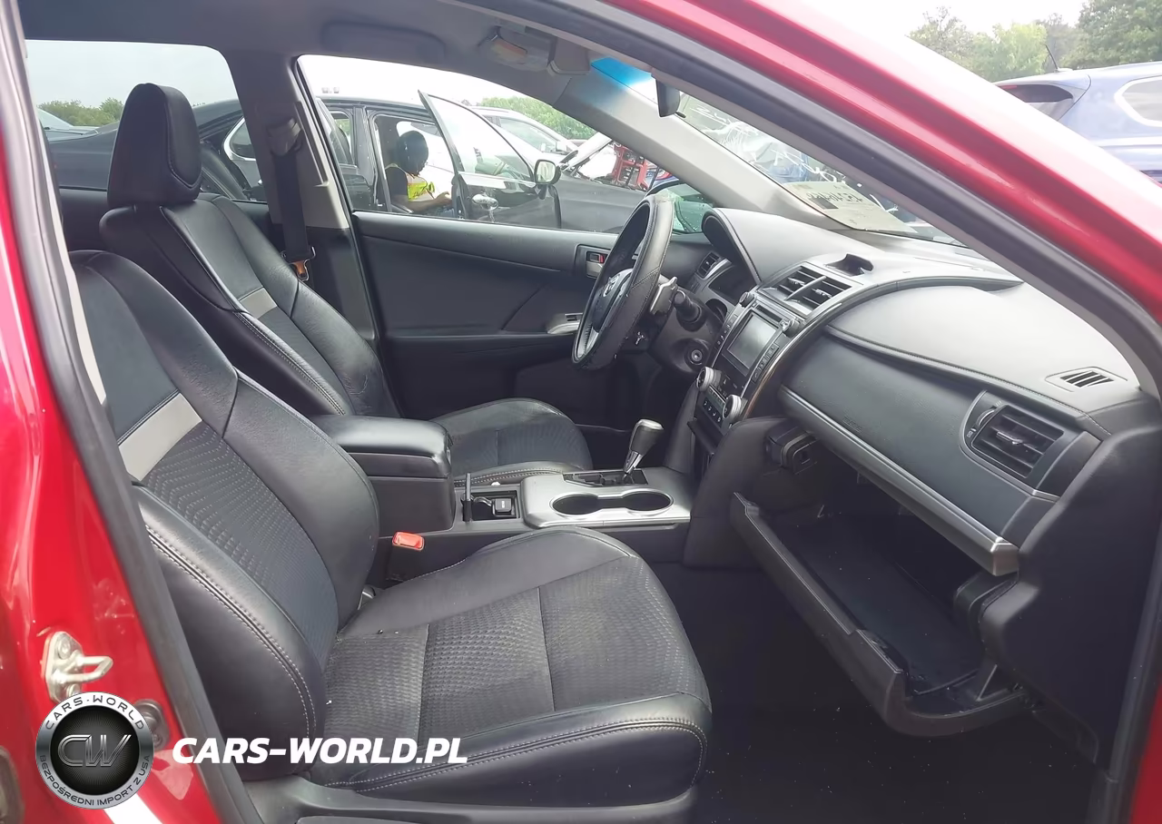 2014 Toyota Camry Se VIN:4T1BF1FK4EU841062 - 5