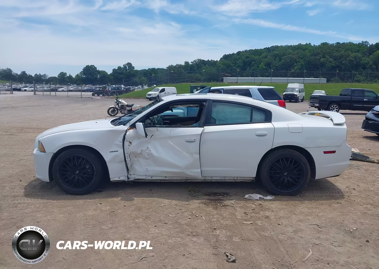 2011 Dodge Charger R-T VIN:2B3CL5CT5BH609236 - 14