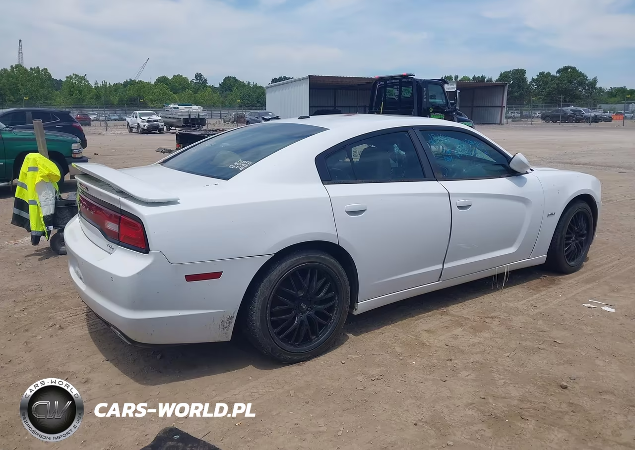 2011 Dodge Charger R-T VIN:2B3CL5CT5BH609236 - 4