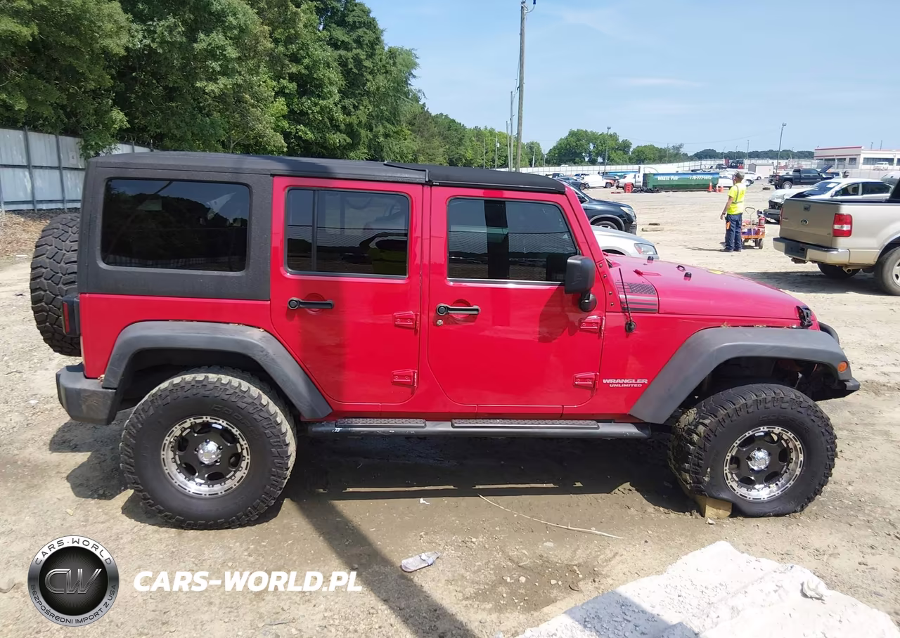 2008 Jeep Wrangler Unlimited X VIN:1J4GA39138L547907 - 14