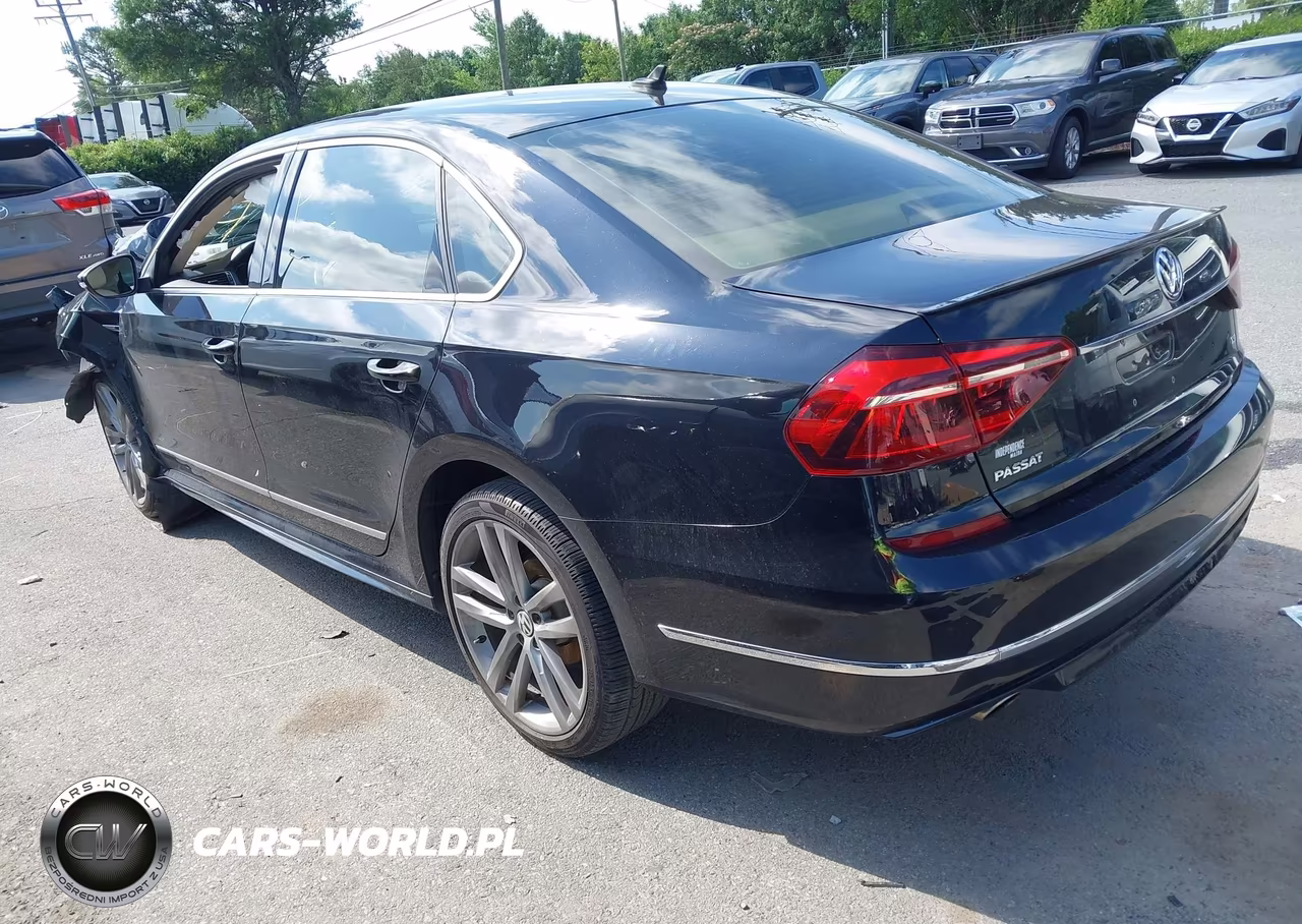 2017 Volkswagen Passat 1.8T R-Line VIN:1VWDT7A39HC069819 - 3