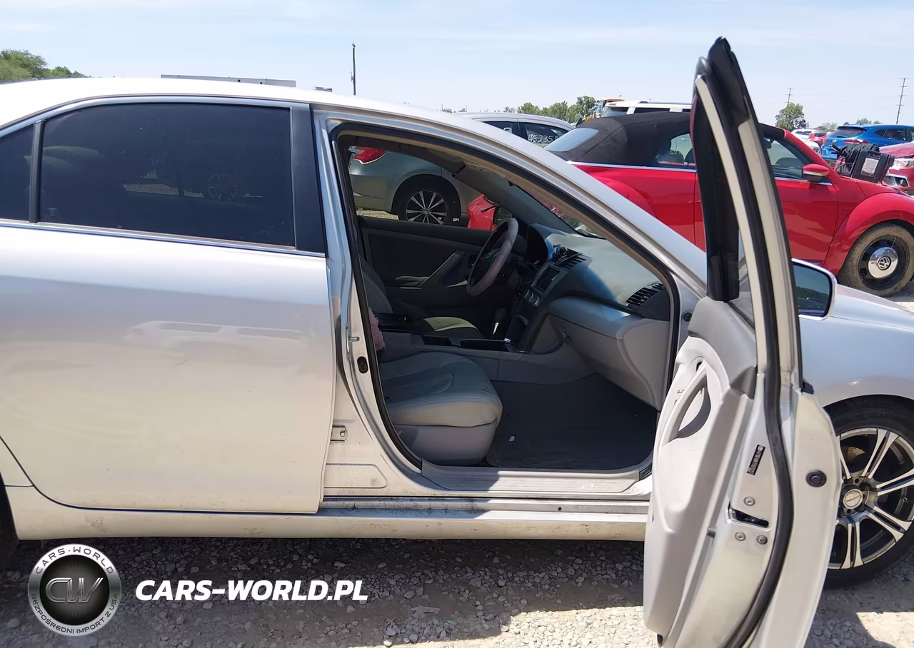 2007 Toyota Camry Le VIN:4T1BE46K17U570257 - 5