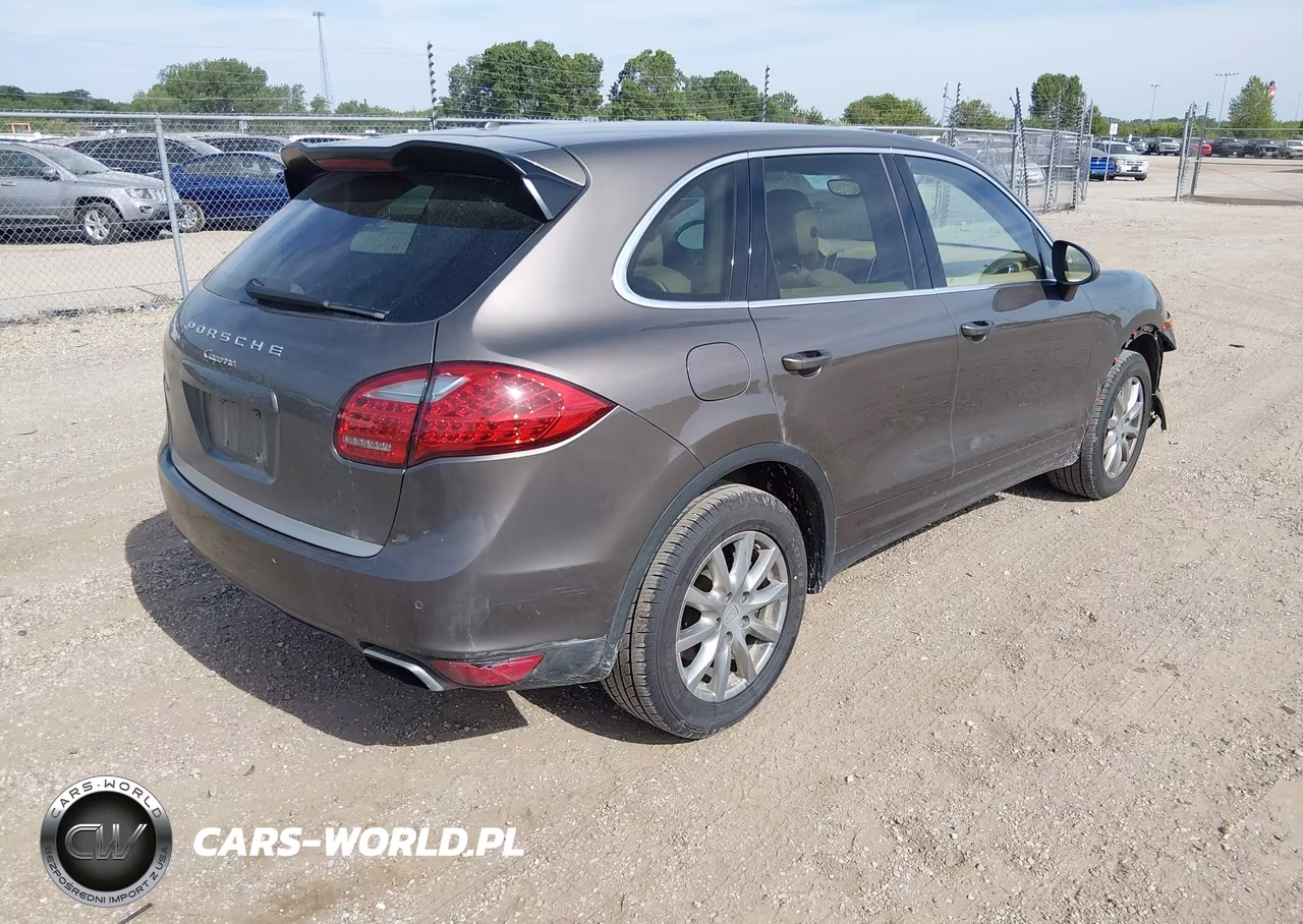 2013 Porsche Cayenne VIN:WP1AA2A29DLA05097 - 4