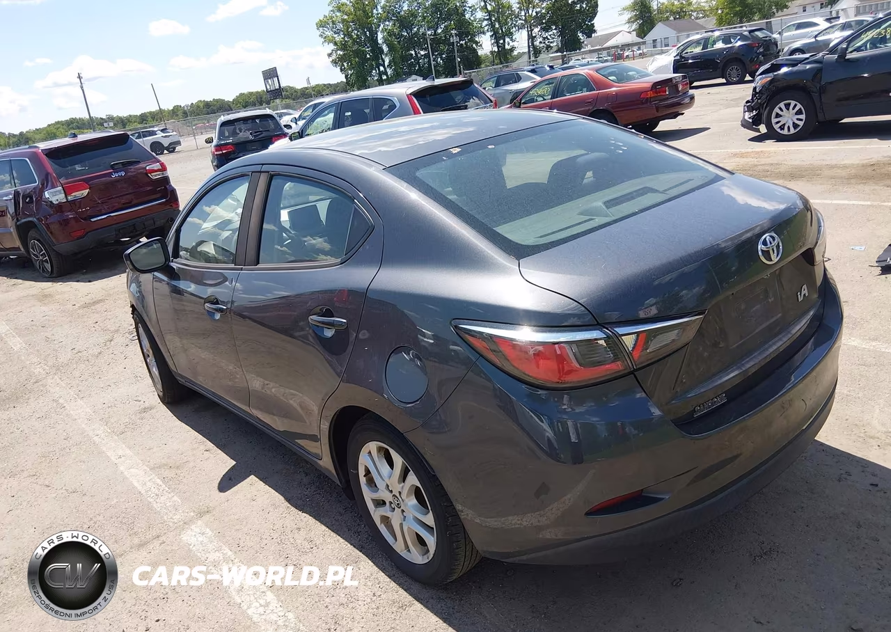 2017 Toyota Yaris Ia VIN:3MYDLBYV6HY151433 - 3
