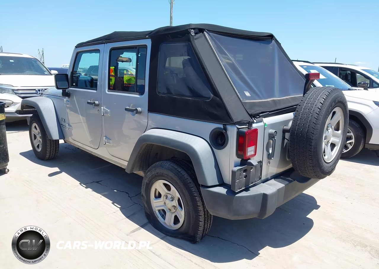 2007 Jeep Wrangler Unlimited X VIN:1J4GB39137L179708 - 3