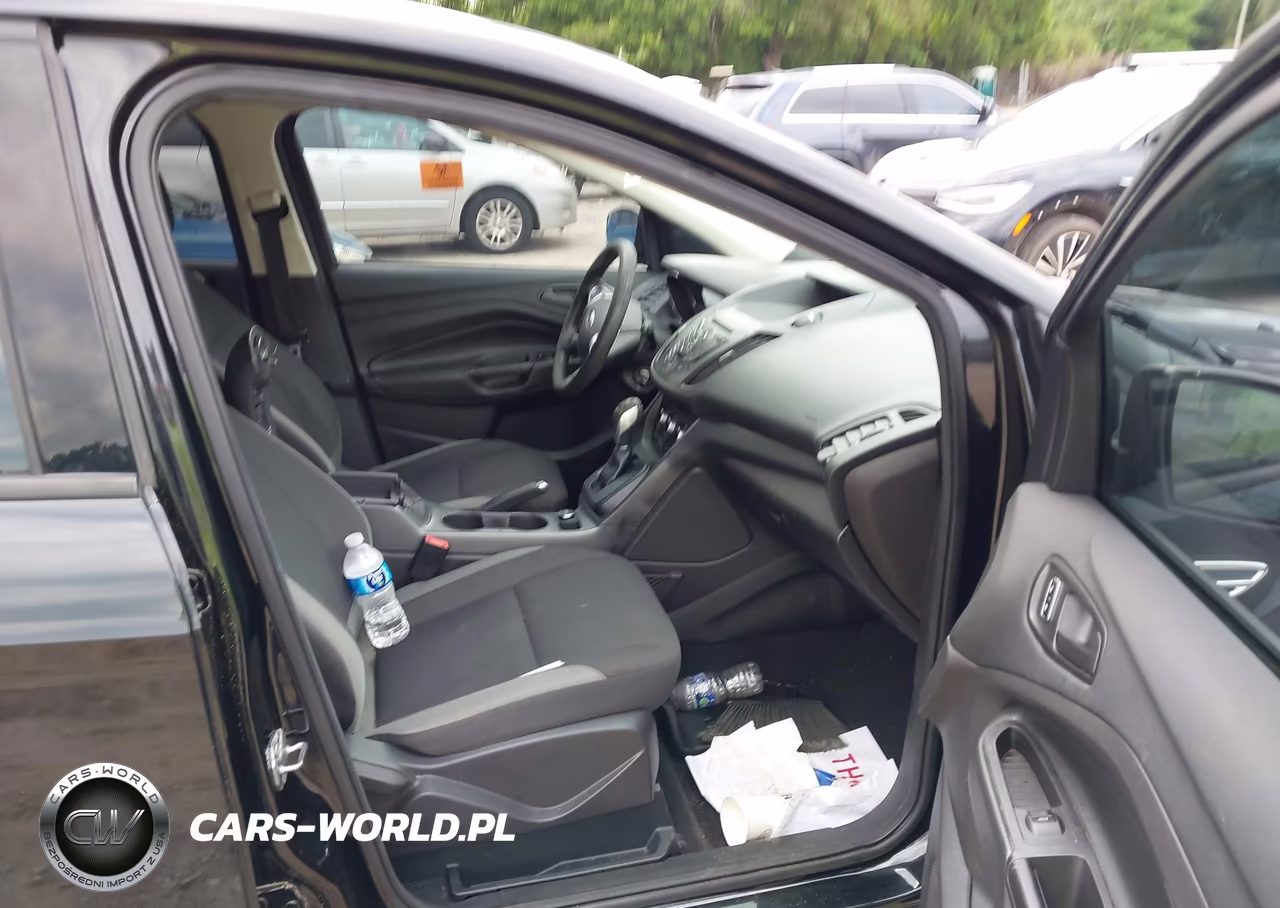 2016 Ford Escape S VIN:1FMCU0F79GUB31559 - 5