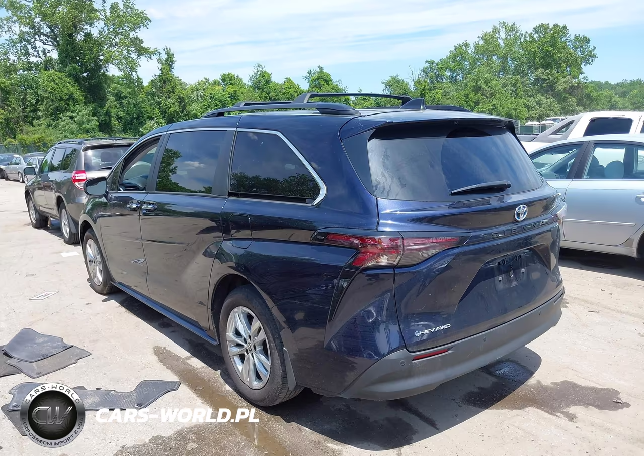 2025 Toyota Sienna Xle VIN:5TDJSKFC3SS155153 - 3