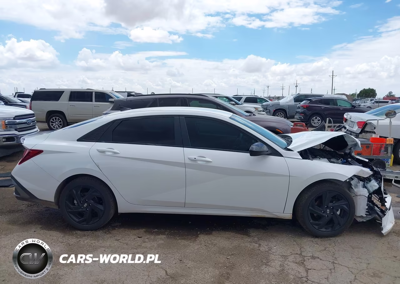2026 Hyundai Elantra Sel Sport VIN:KMHLM4DG1TU148473 - 13