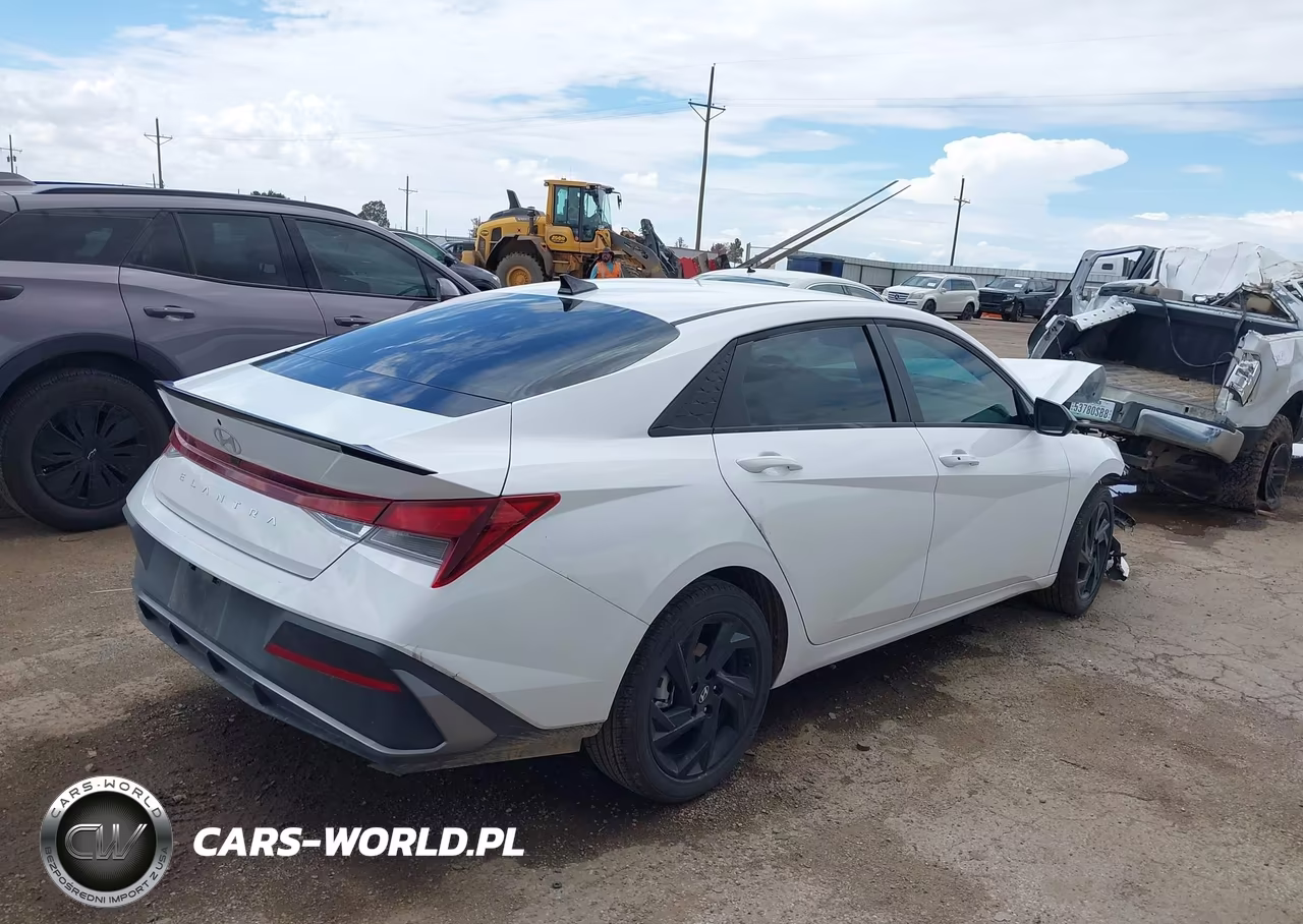 2026 Hyundai Elantra Sel Sport VIN:KMHLM4DG1TU148473 - 4