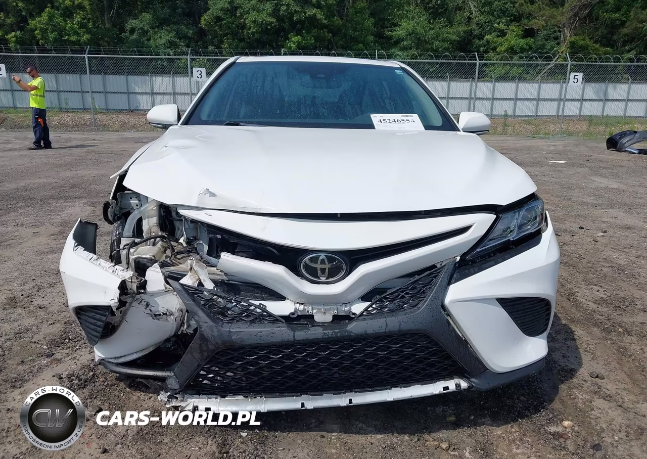 2018 Toyota Camry Se VIN:4T1B11HK7JU135256 - 13
