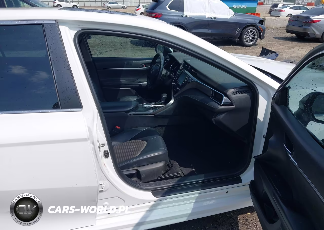 2018 Toyota Camry Se VIN:4T1B11HK7JU135256 - 5