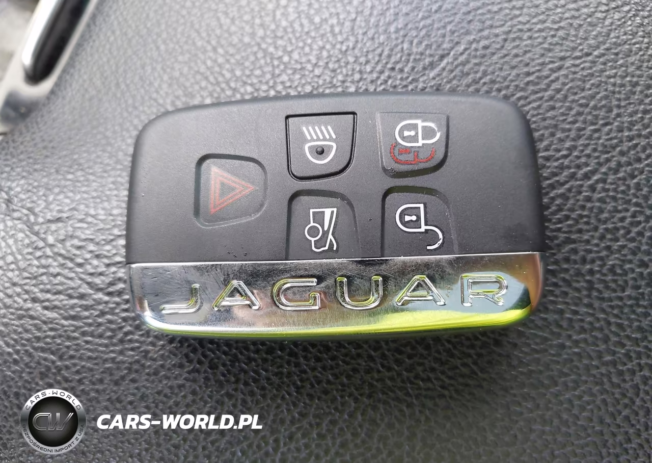 2018 Jaguar Xe 30T R-Sport VIN:SAJAF4GX5JCP37659 - 11